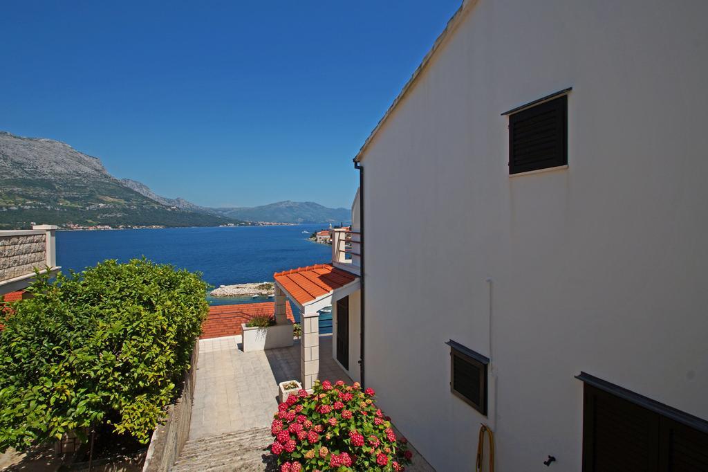 South Island Apartments Korcula Town Exterior photo