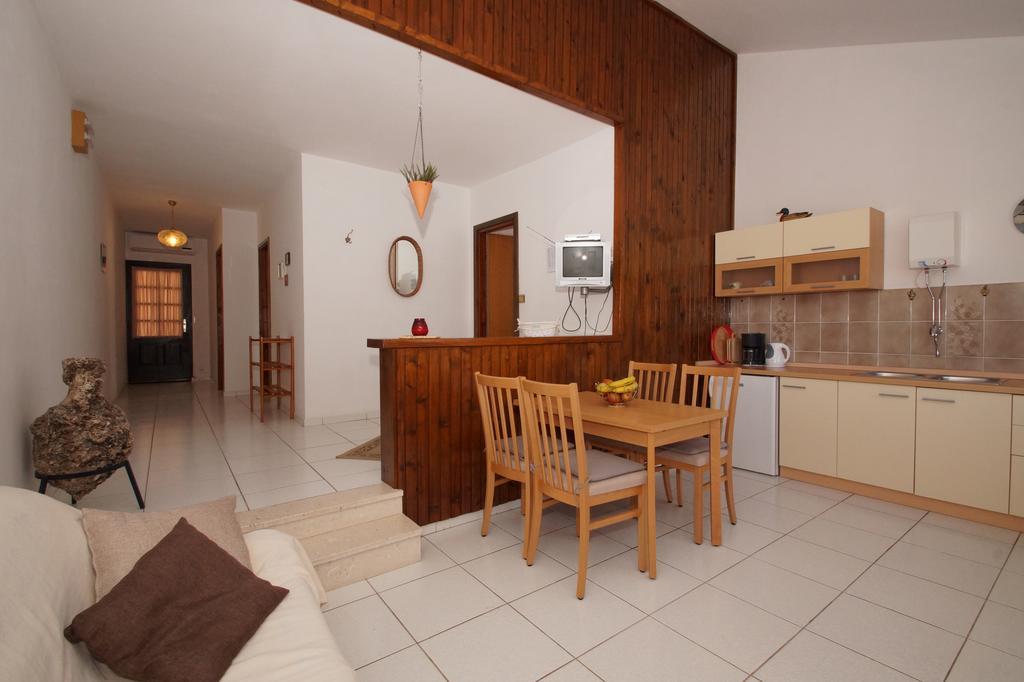 South Island Apartments Korcula Town Exterior photo